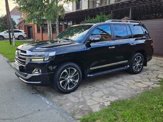 2019 Toyota Land Cruiser 200 Series Рестайлинг 2, чёрный, 10300000 рублей, вид 2