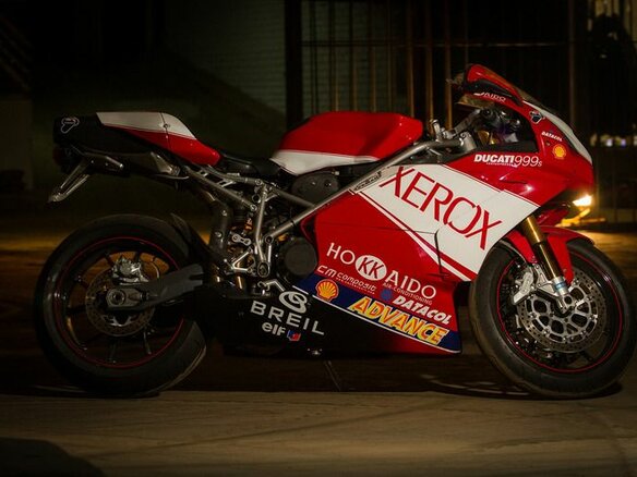 2005 Ducati 999, красный