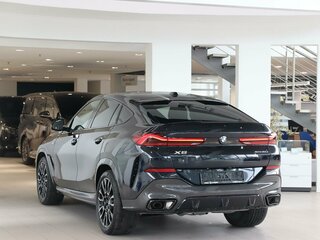 2025 BMW X6 30d III (G06) Рестайлинг, серый, 15300000 рублей, вид 4