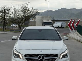 2015 Mercedes-Benz CLA 200 I (C117, X117), белый, 1550000 рублей, вид 4
