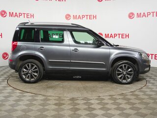 2017 Skoda Yeti I Рестайлинг, белый, 1057000 рублей, вид 4