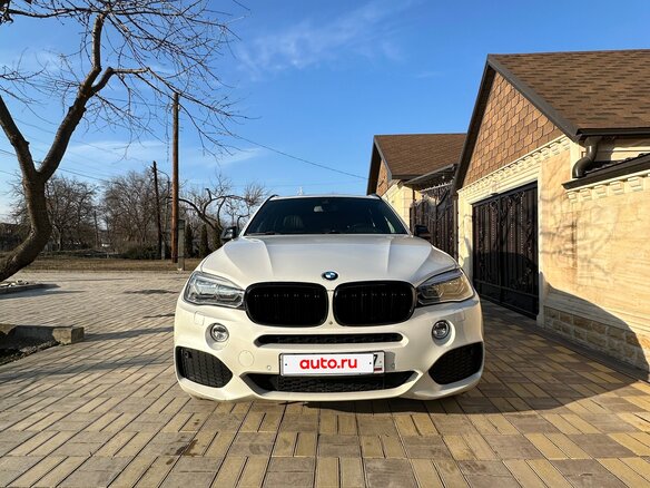 2015 BMW X5 40d III (F15), белый, 3850000 рублей - вид 2
