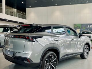2026 Omoda C5 I Рестайлинг, серебристый, 2779000 рублей, вид 5