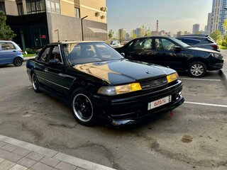 1988 Toyota Mark II VI (X80), серебристый, 800000 рублей, вид 4