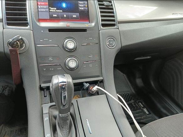 2014 Ford Taurus VI Рестайлинг, коричневый, 1850000 рублей - вид 9