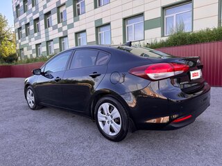 2017 Kia Cerato III Рестайлинг (Classic), чёрный, 1600000 рублей, вид 5