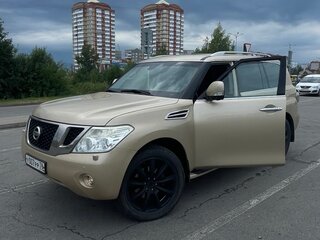 2011 Nissan Patrol VI (Y62), бежевый, 2200000 рублей, вид 1