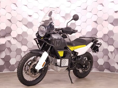 2022 Husqvarna Norden 901, серый, 1195000 рублей, вид 2