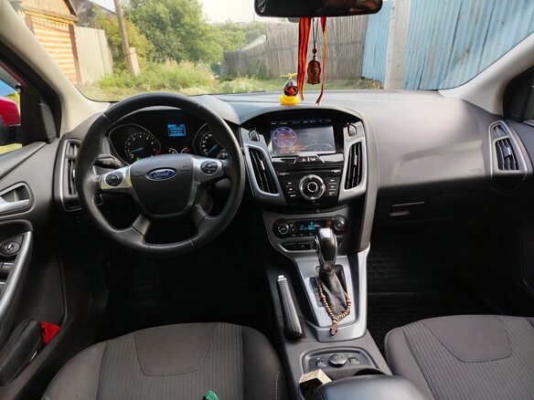 2013 Ford Focus III, красный, 1100000 рублей - вид 9