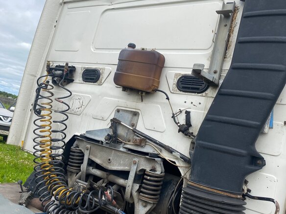 1994 Volvo F-Series, белый, 1200000 рублей - вид 11