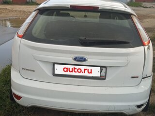 2010 Ford Focus II Рестайлинг, белый, 260000 рублей, вид 2