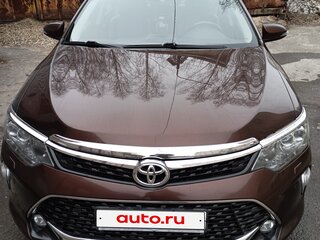 2017 Toyota Camry VII (XV50) Рестайлинг, коричневый, 2400000 рублей, вид 1