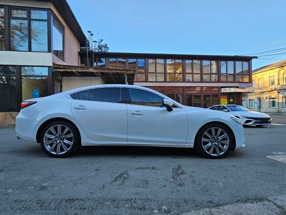 2019 Mazda 6 III (GJ) Рестайлинг 2, белый, 2750000 рублей - вид 2
