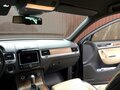 2013 Volkswagen Touareg II, чёрный - вид 4