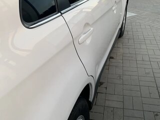 2013 Mitsubishi ASX I Рестайлинг, белый, 1100000 рублей, вид 5