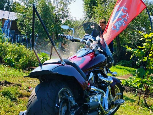 2007 Suzuki Boulevard M109R, красный, 1000000 рублей - вид 2