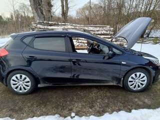 2013 Kia Ceed II, чёрный, 1100000 рублей, вид 2