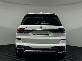 2022 BMW X7 40i I (G07) Рестайлинг, белый, 10382199 рублей, вид 4
