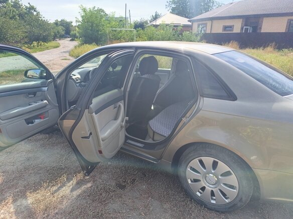 2005 Audi A4 8V III (B7), бежевый, 600000 рублей - вид 18