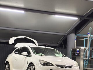 2012 Opel Astra GTC J Рестайлинг, белый, 650000 рублей, вид 1