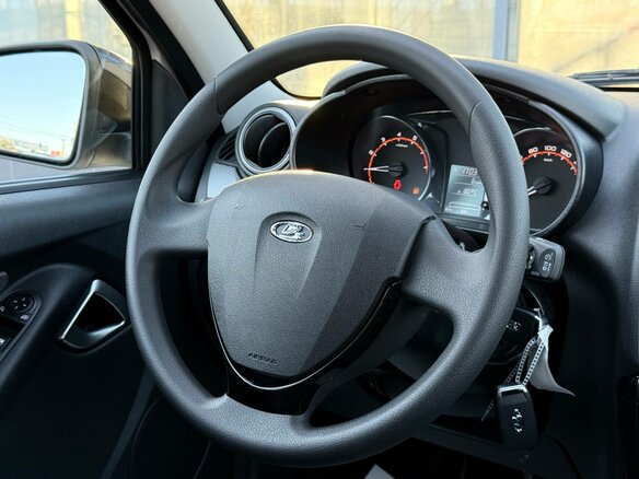 2026 Lada (ВАЗ) Granta I Рестайлинг, белый, 1210000 рублей - вид 16