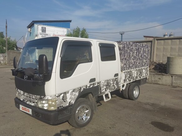 2000 Mazda Titan, белый, 1700000 рублей