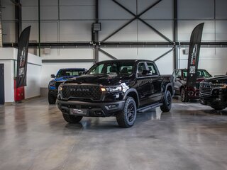 2025 Ram 1500 Crew Cab V Рестайлинг, чёрный, 8590000 рублей, вид 1