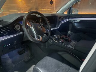 2020 Volkswagen Touareg III, синий, 6100000 рублей, вид 3
