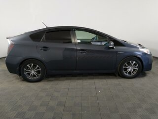 2010 Toyota Prius III (XW30), серый, 1135000 рублей, вид 4