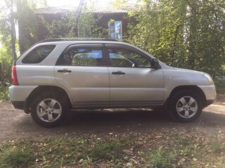 2009 Kia Sportage II Рестайлинг, серебристый, 1200000 рублей, вид 4