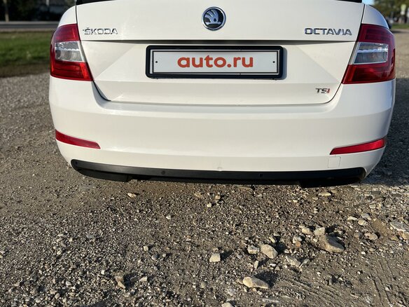 2013 Skoda Octavia III (A7), белый, 1200000 рублей - вид 5