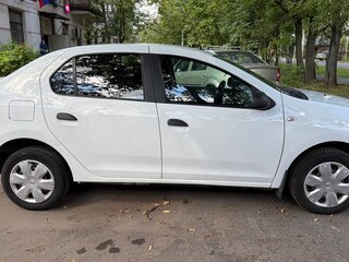 2017 Renault Logan II, белый, 550000 рублей, вид 4