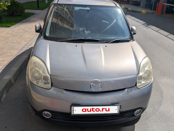 2004 Mazda Verisa, серый