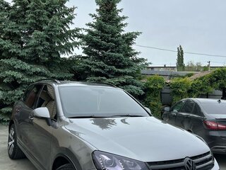 2010 Volkswagen Touareg II, серый, 2200000 рублей, вид 2