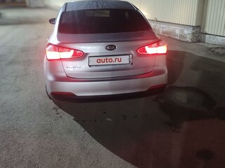 2013 Kia Cerato III, серебристый, 950000 рублей, вид 4