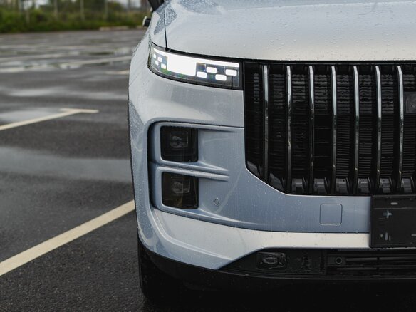 2025 Jaecoo J7 I, серебристый, 3139000 рублей - вид 5