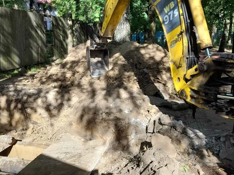 2000 Komatsu WB97R, жёлтый, 2850000 рублей, вид 3