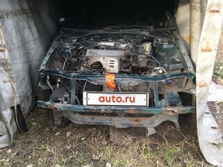 1998 Toyota Avensis I, зелёный, 70000 рублей, вид 4