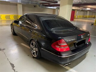 2005 Mercedes-Benz E-Класс 350 III (W211, S211), чёрный, 1850000 рублей, вид 4