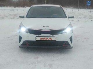 2021 Kia Rio IV Рестайлинг, белый, 1400000 рублей, вид 4