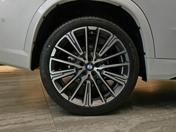 2026 BMW X1 Long 25Li xDrive III (U11/U12), белый, 5780000 рублей - вид 21
