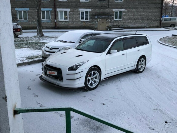 2003 Nissan Stagea II, белый - вид 4