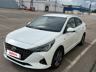 2021 Hyundai Solaris II Рестайлинг, белый, 1720000 рублей, вид 1
