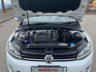 2016 Volkswagen Golf VII, белый, 1200000 рублей, вид 4