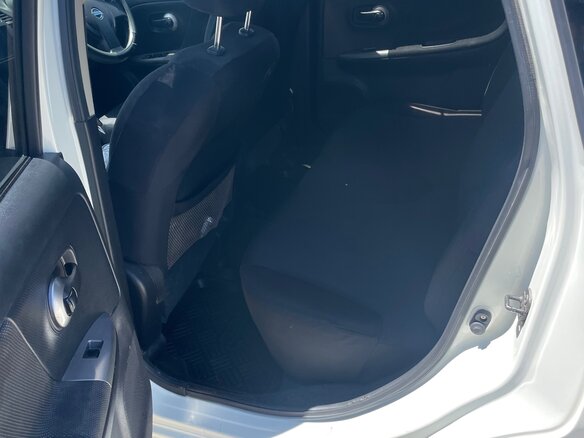 2007 Nissan Note I, белый, 720000 рублей - вид 9
