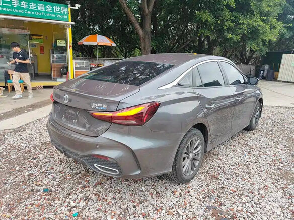 2025 MG 5 II Рестайлинг, коричневый - вид 3