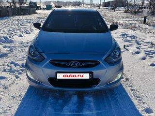 2012 Hyundai Solaris I, серый, 790000 рублей, вид 3