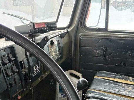 2001 Урал 5557, зелёный, 450000 рублей, вид 3