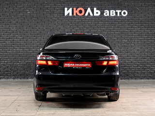 2016 Toyota Camry VII (XV50) Рестайлинг, чёрный, 2040000 рублей, вид 5
