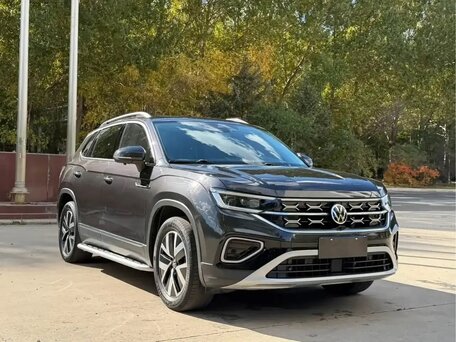 2023 Volkswagen Tayron I Рестайлинг, серый, 2400000 рублей, вид 3